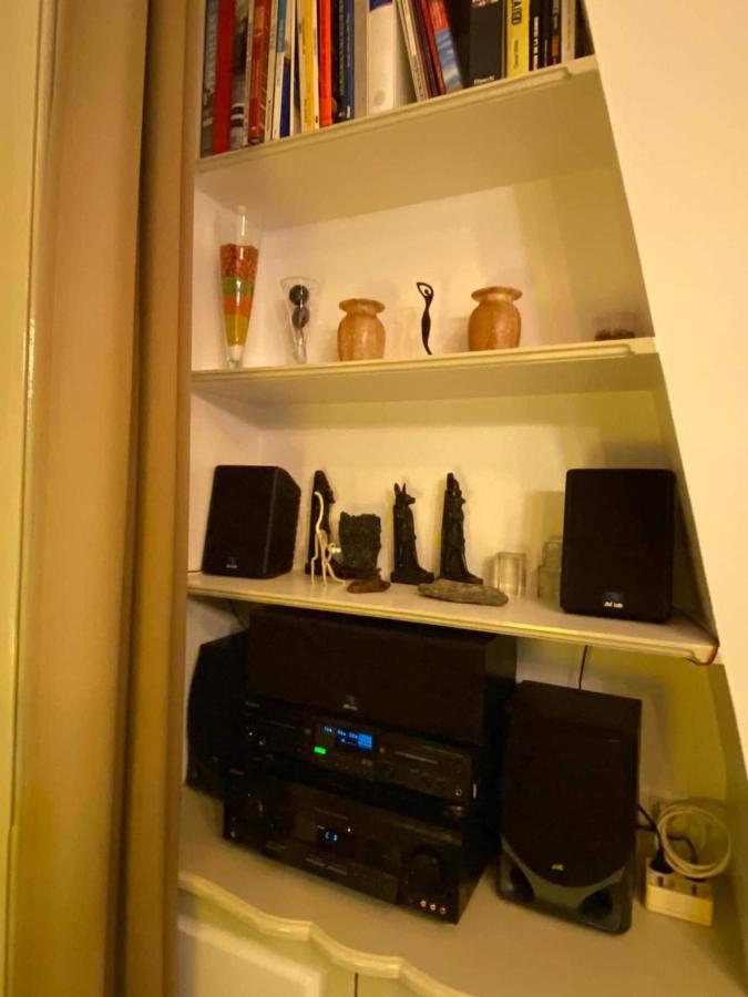 Romantic Apartment In Paris Bagian luar foto