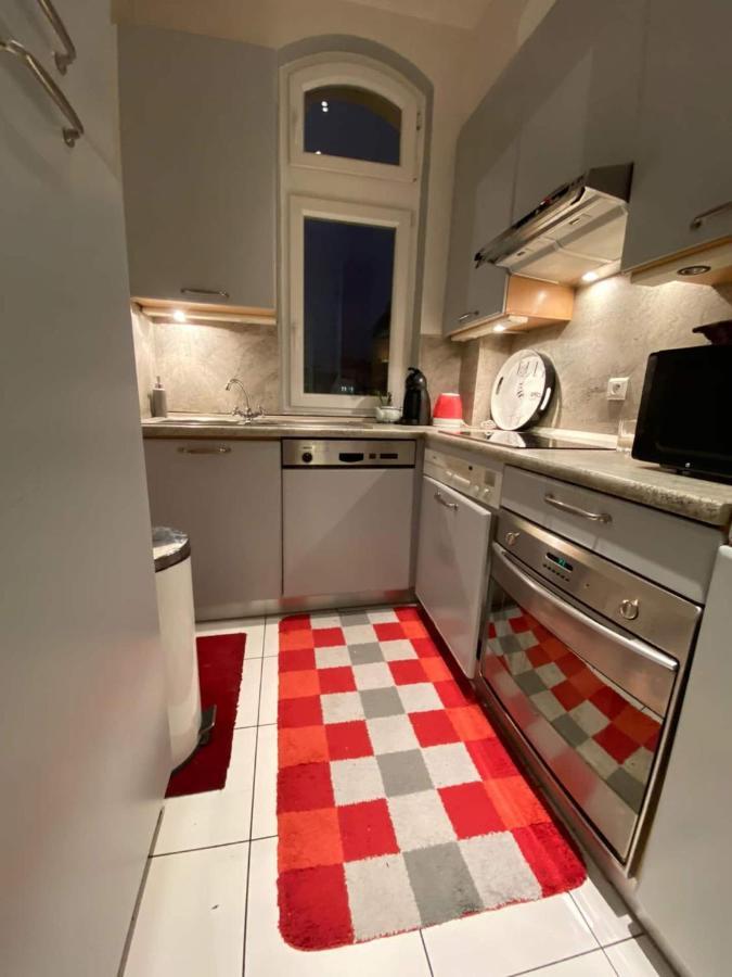 Romantic Apartment In Paris Bagian luar foto